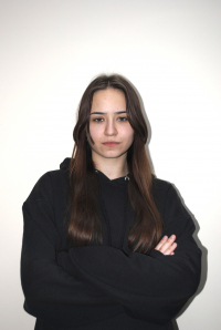 (33) Дадо Анна Анатоліївна